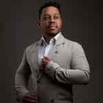 Dr. Caio Ferreira · Lentes em Resina